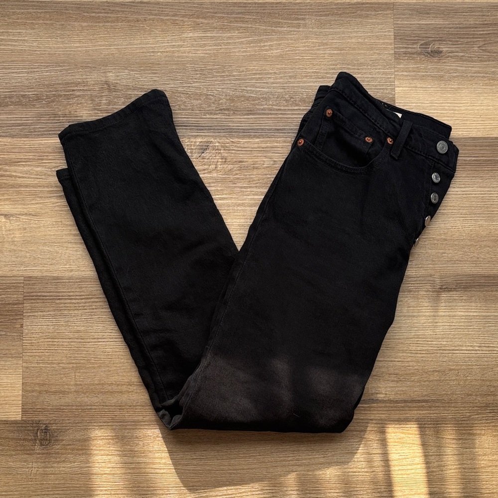 Levi's 501 original cropped jean in black heart